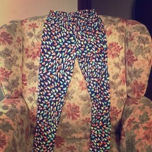 LuLaRoe NWOT One Size Geometric Leggings